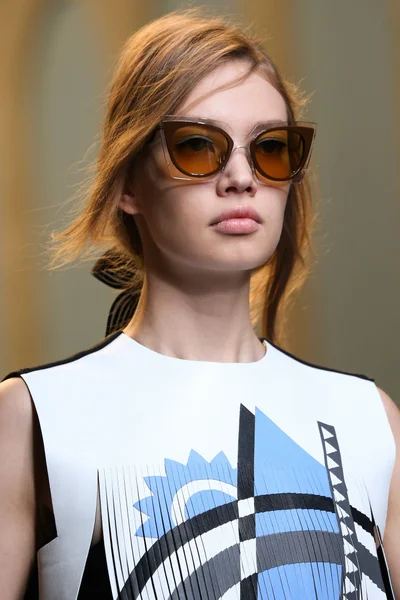 Look 67
